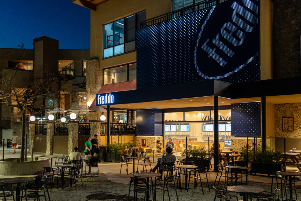 Freddo anunció una inversión millonaria y retoma la gestión de 16 locales icónicos image