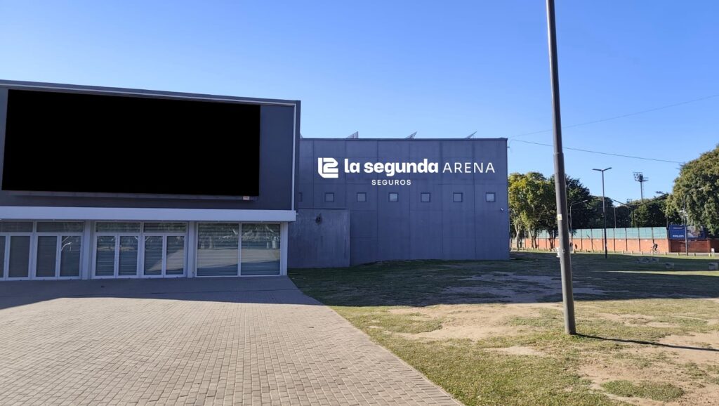 Jugada estratégica de aseguradora para asociarse al mundo del entretenimiento